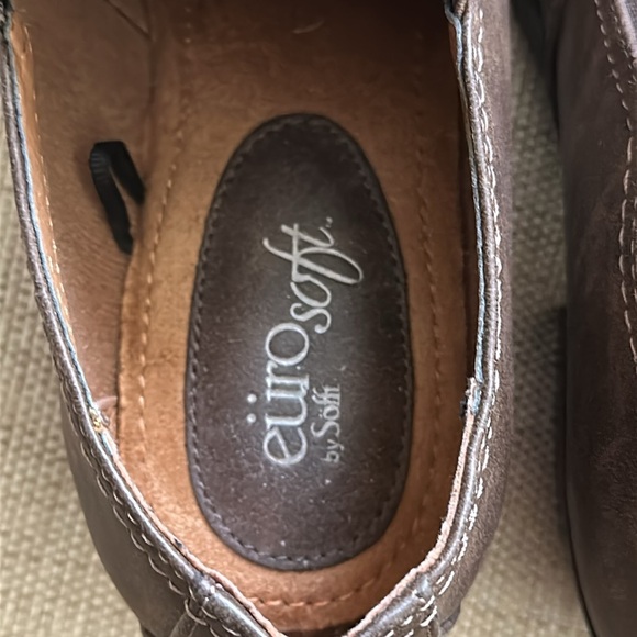 EuroSoft Abeline Ankle Boot Vegan Leather Stitching Details Comfort Slip On - Picture 13 of 17